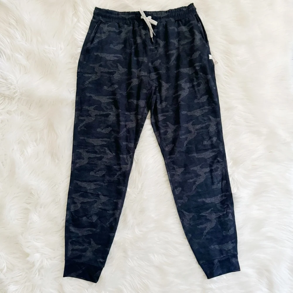 Vuori Performance Jogger - Picture 2 of 4